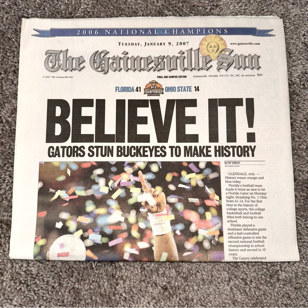 2006 UF Florida Gators Football National Championship Gainesville Sun Newspaper